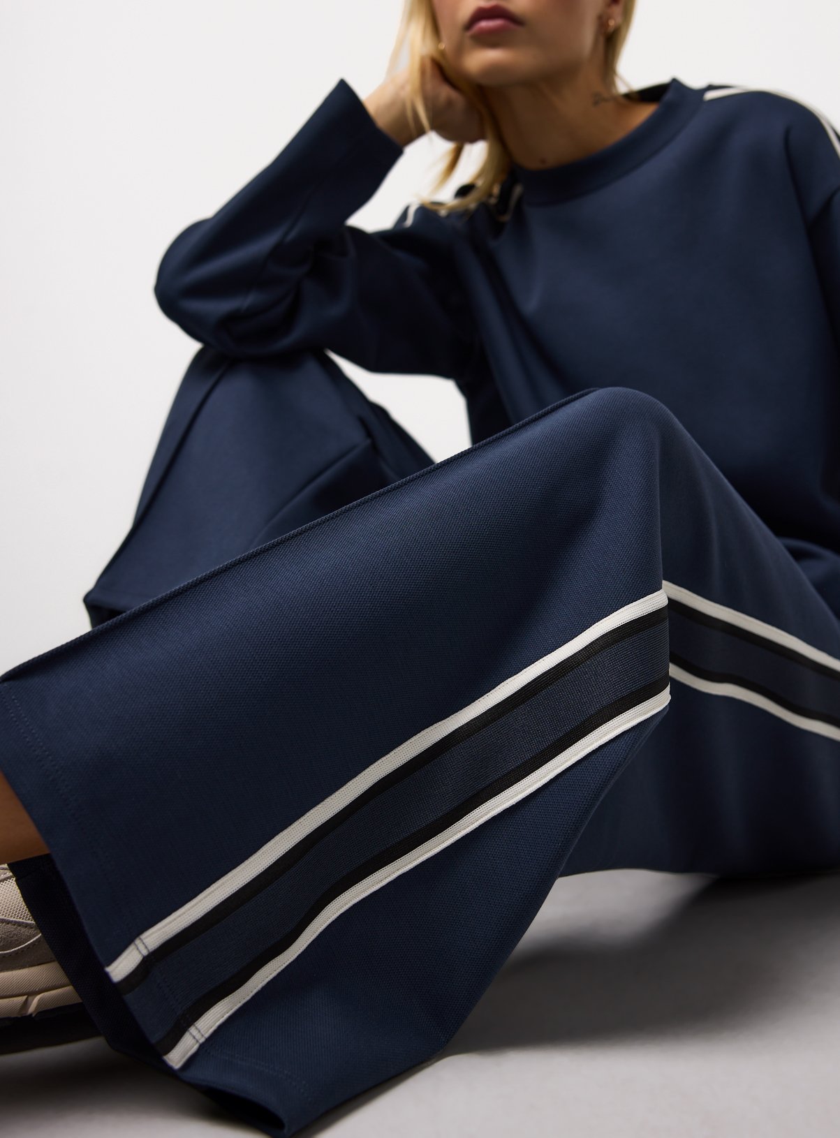 Dark Blue Elevated Side Stripe Co-ord Wide Leg Joggers M - Image 3 thumbnail